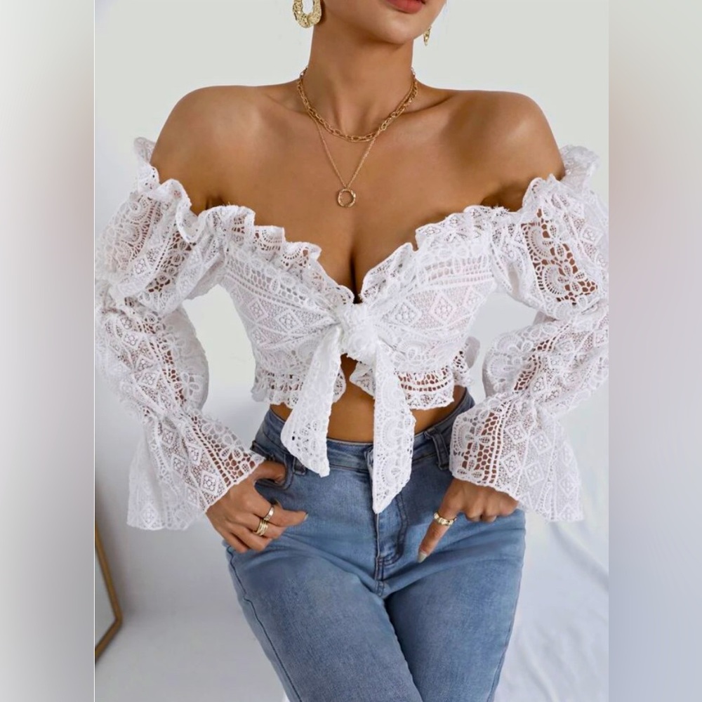 Lace crop top